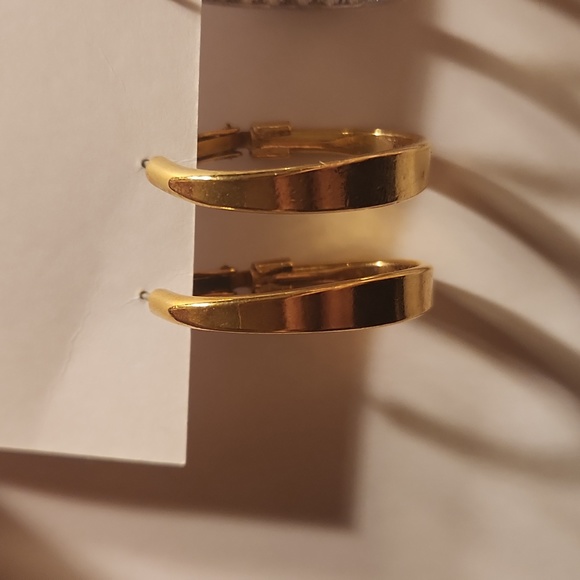 Fashion Hoop Earrings - Picture 2 of 7